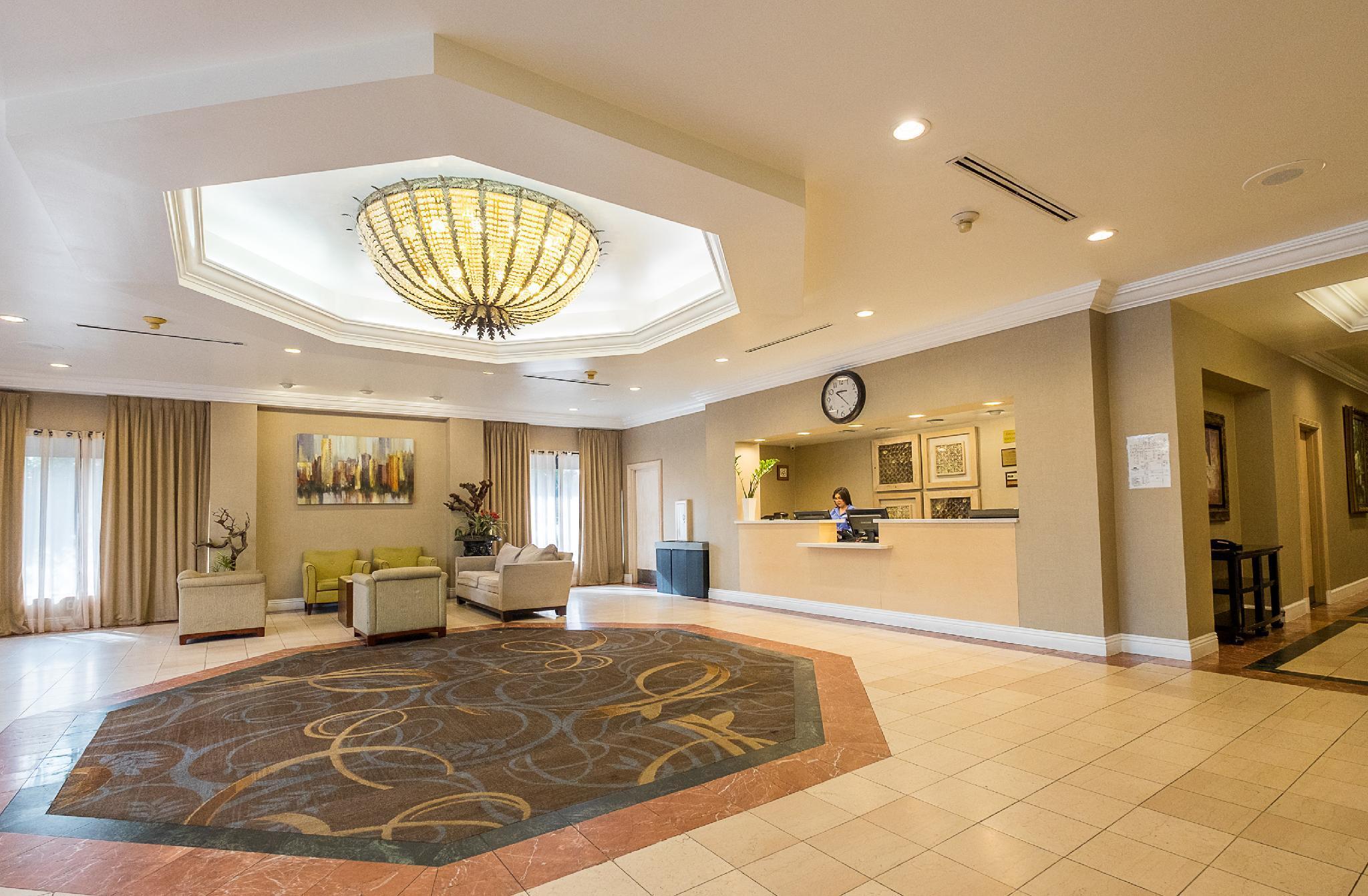 Howard Johnson By Wyndham Fullerton/Anaheim Conference Cntr מראה חיצוני תמונה