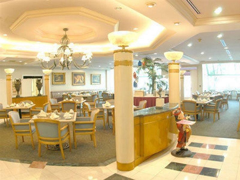 Howard Johnson By Wyndham Fullerton/Anaheim Conference Cntr מראה חיצוני תמונה