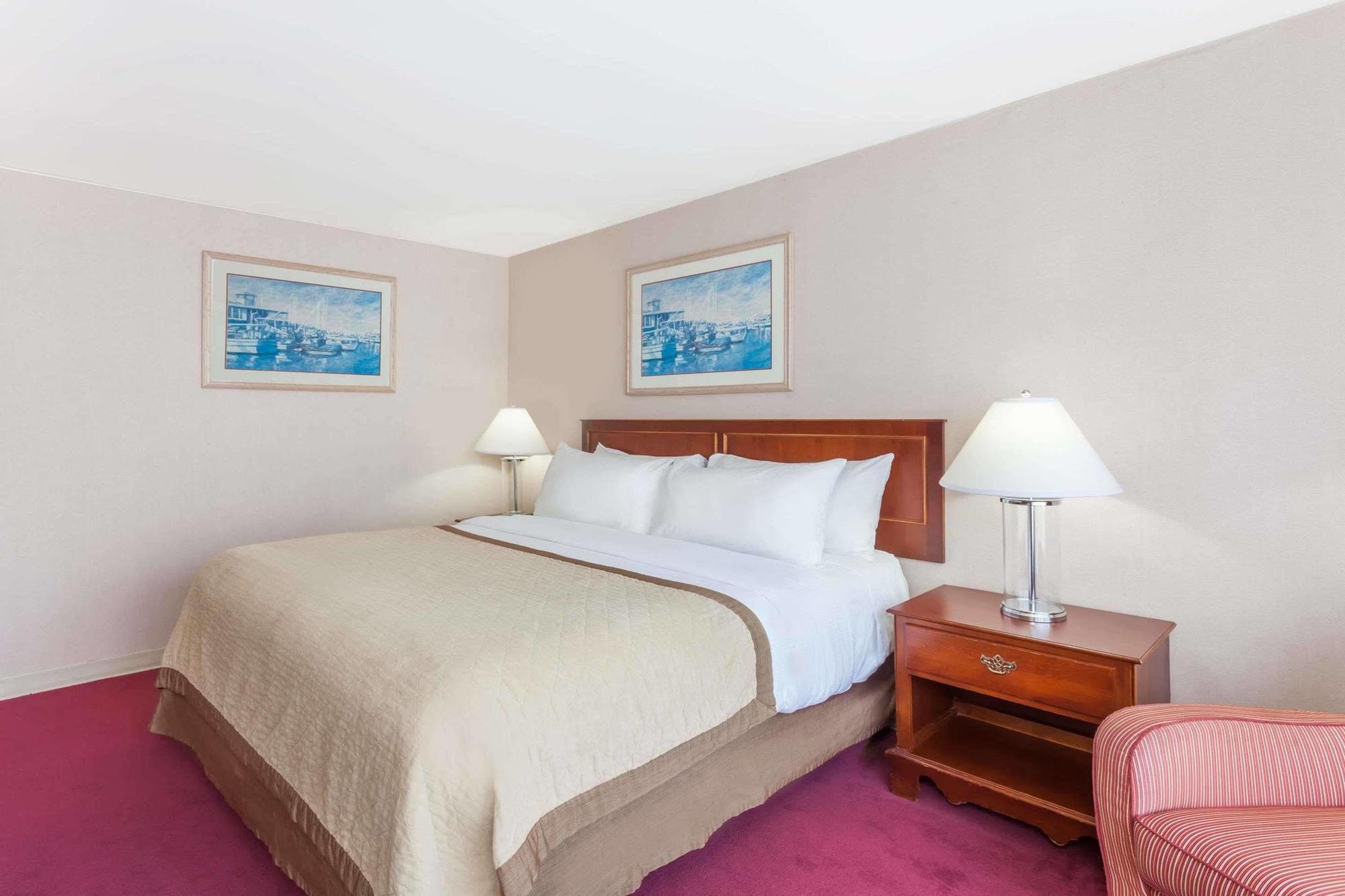Howard Johnson By Wyndham Fullerton/Anaheim Conference Cntr מראה חיצוני תמונה